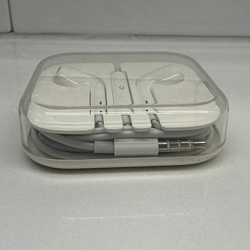 Apple OEM Wired White Ear Buds w/Case iPhone iPad iPod 3.5mm Aux Jack Headphones